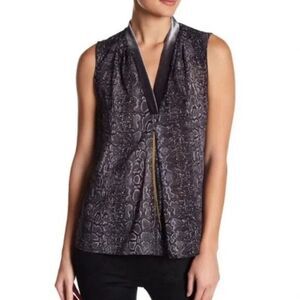 Women's T Tahari V-Neck Snake Print Sleeveless Gold Chain Accent Blouse Small